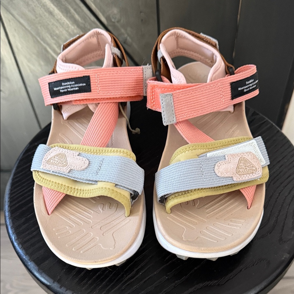 Trendy Women's Multi-Color Sandals